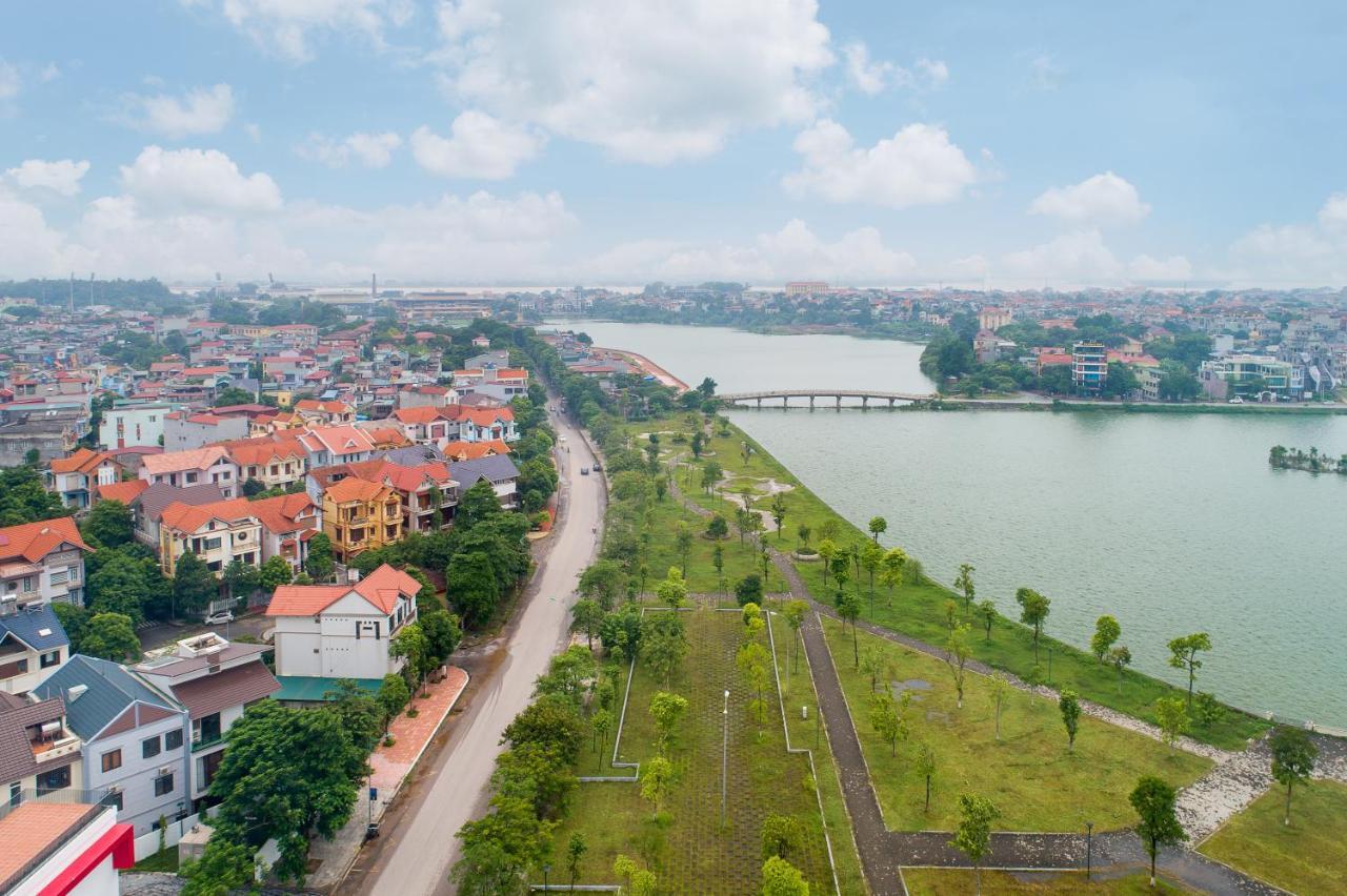 ครอส ไวบ์ เวียด จิ  Hotel Viet Tri ภายนอก รูปภาพ